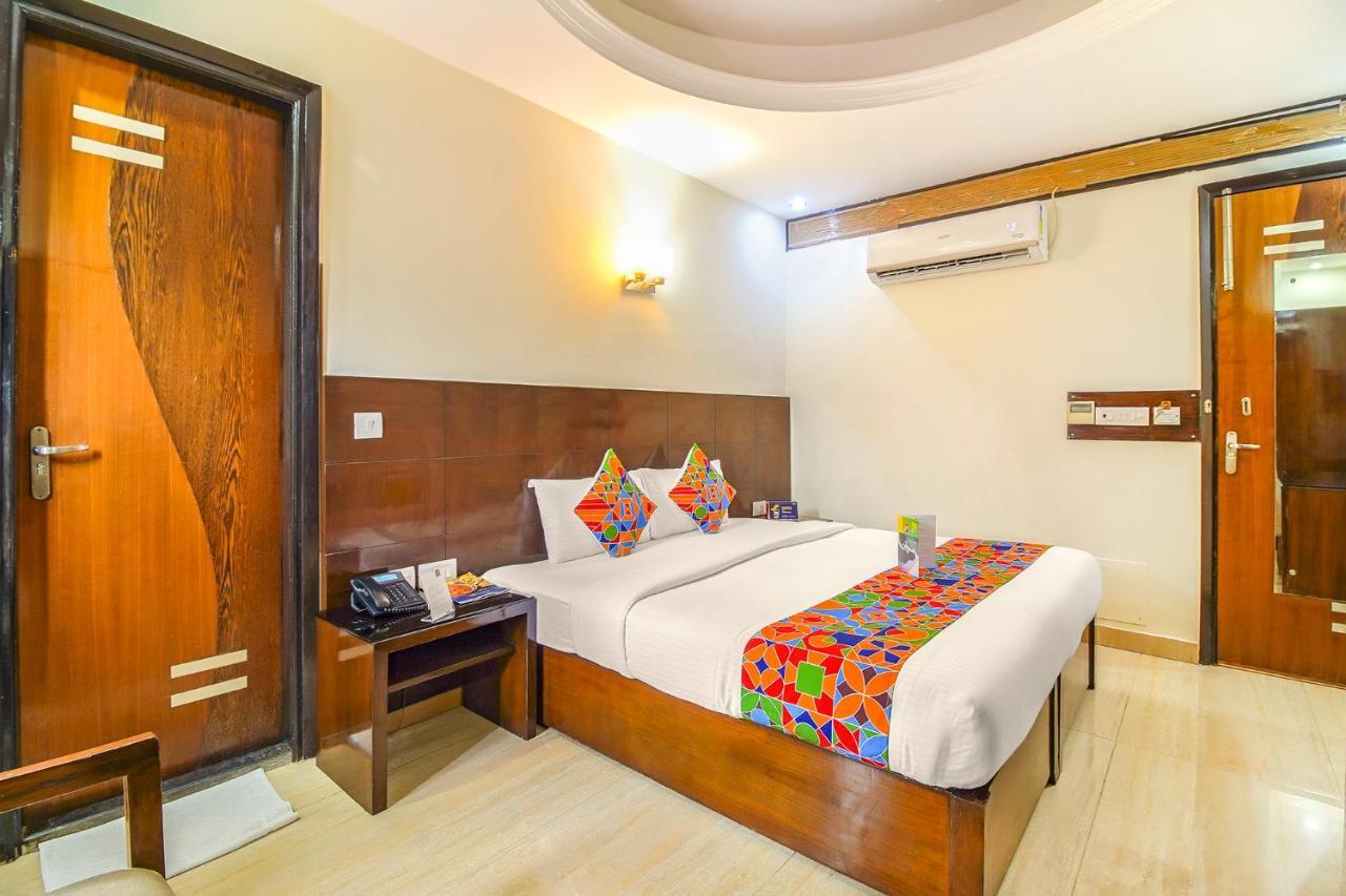 Fabhotel Marble Arch - Nr Karol Bagh Market Делі Екстер'єр фото